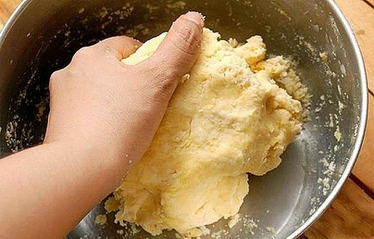 Тесто для компресса из меда и горчицы